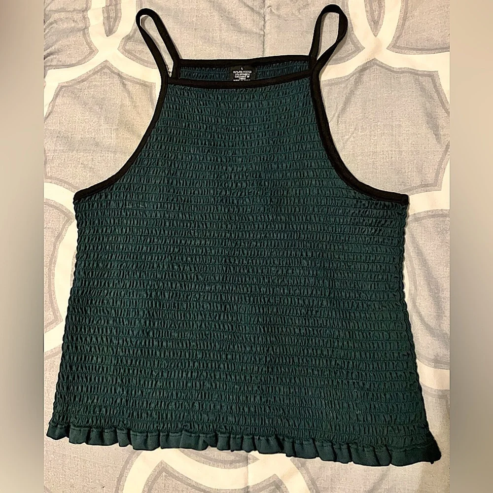 Green Ruffled Crop Top - Picture 1 of 2